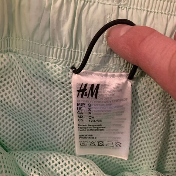 H&M small green athletic shorts - Picture 3 of 3